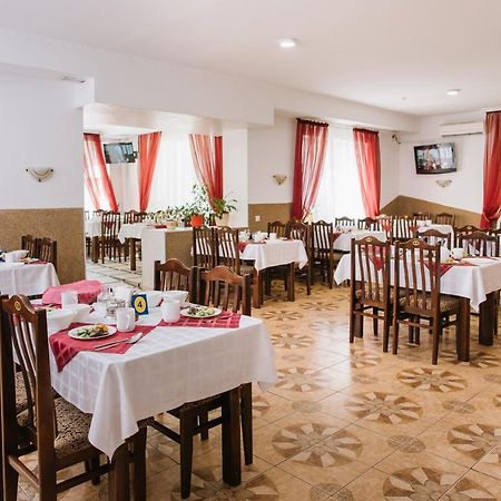Arkada Sanatorium Hotel Truskavets Exterior photo